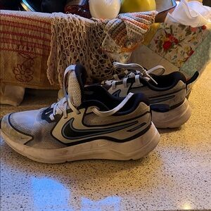 Nike Black and White Athletic Shoes